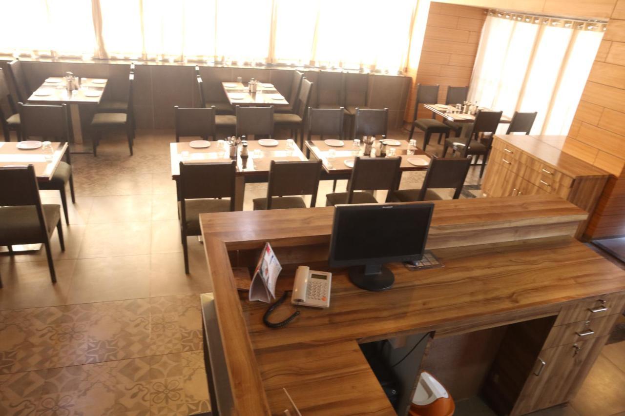 Hotel Grand Ecotel, Aurangabad Zewnętrze zdjęcie